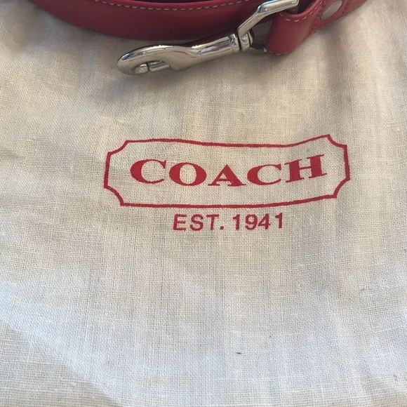 Dog leash Coach Dog leash Like new deep red color very classic - Picture 2 of 8